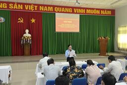 Trung tâm Y tế thành phố Long Xuyên tổ chức quán triệt thông tin  nhanh nội dung kết quả Hội nghị lần thứ Tám Ban Chấp hành  Trung ương Đảng khóa XIII